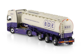 BDE dienstverlening bv; SCANIA R HIGHLINE CR20H 4X2 ANIMALFEED BULK TRAILER - 3 AXLE