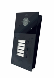 Fasttel FT600VC-5 is een videofoon met 2 sip accounts, zwart geanodiseerd en beschikt over 5 drukknoppen en kleuren camera. De meegeleverde behuizing laat toe het toestel zowel op-als inbouw te plaatsen. 216x116mm.  (HO)