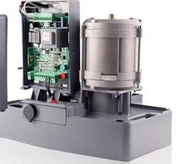 Quiko Moovy QK M2000 motor-unit, voor schuifpoorten tot 2000kg.   Inclusief knipperlamp, Sleutelcontact en set IR Sensoren.Art. 0500