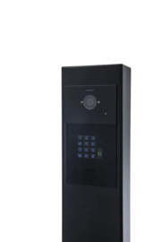 Fasttel FT600AZL  Aanmeldzuil voor FT600 of FT600K videofoon buitenpost. Afgewerkt in zwart structuur mat RAL9005 met afmeting 1700x140x80mm  (HO)