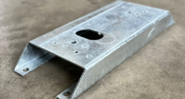 SUP8 Montageplaat 8cm (HO)