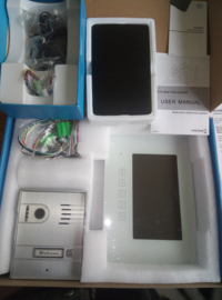 Vision-124 full colour ip PL961M,,   videofoon, RVS buitenpost, 7 inch full colour monitor.