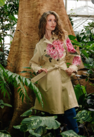 Caroline Biss, trenchcoat met broderie