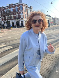 Beaumont, lichtblauw pak, jacket