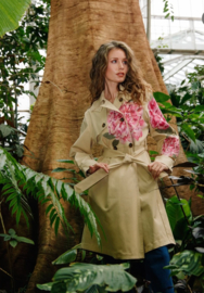 Caroline Biss, trenchcoat met broderie