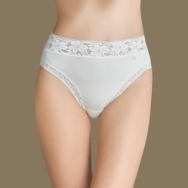 Avet 3324 Dames Highleg Slip Katoen