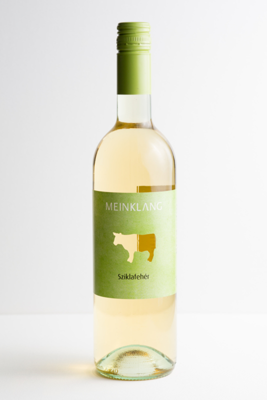 Sziklafeher Meinklang, Somlo Hongarije/ Oostenrijk. Biodynamische wijn.