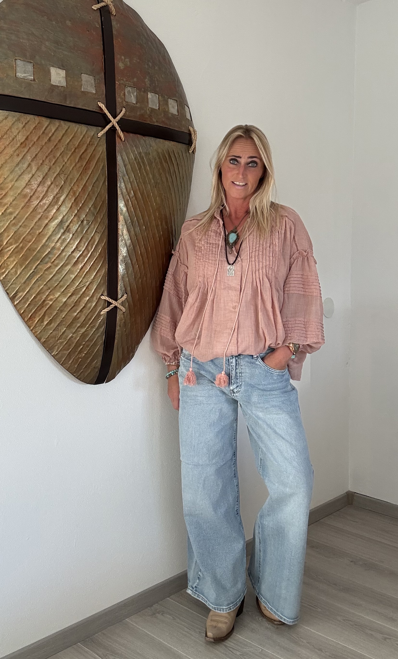 Tops & Blouses