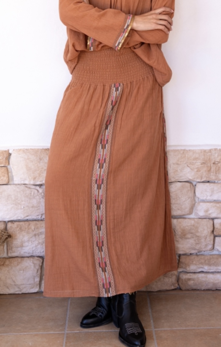 Rok Embroiderie Bedor Terra