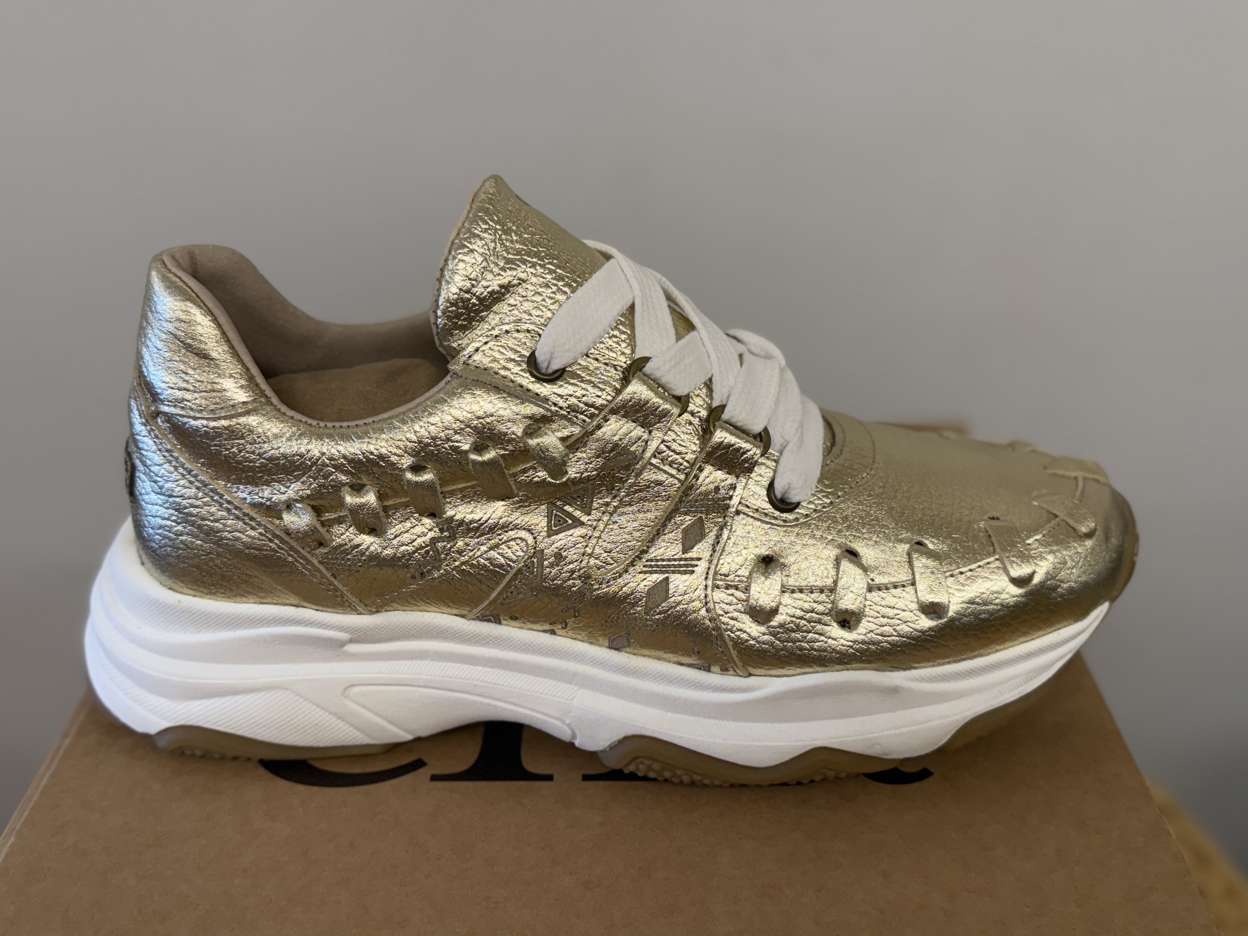 Sneaker Rumble Duo Platina Gold