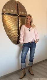 Trui Gebreid Love Is in The Air Licht Roze