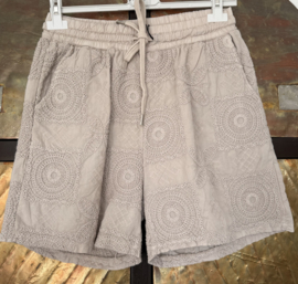 Short Broiderie Beige