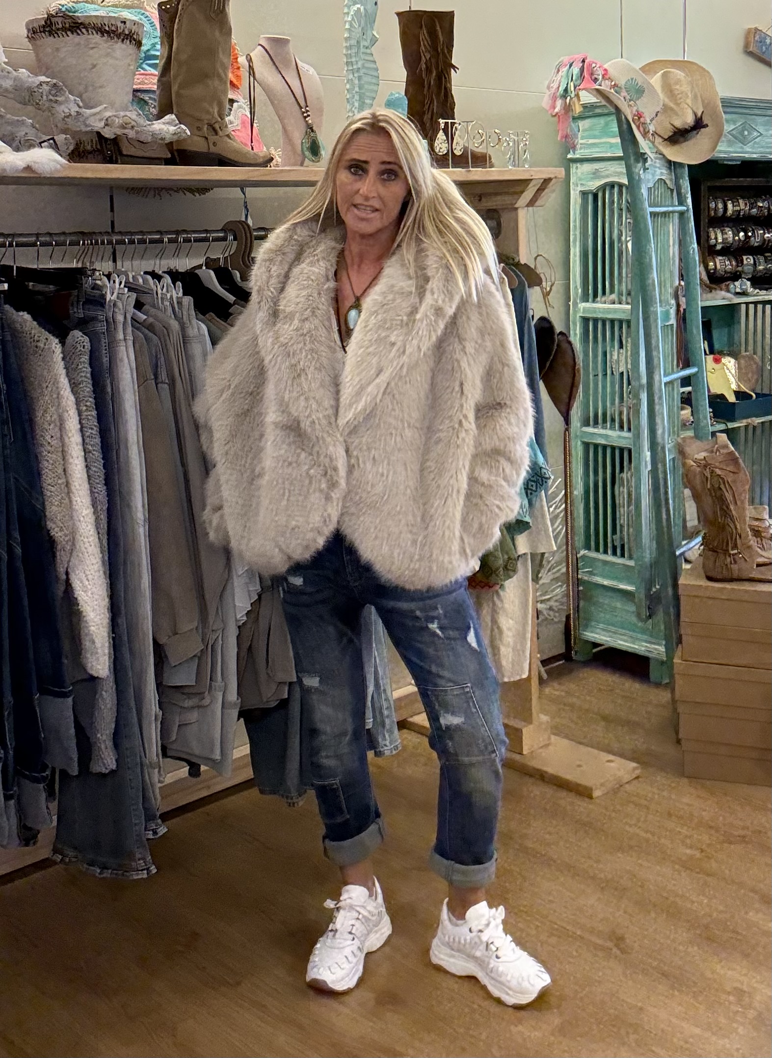 Bontjas Fake Fur Capuchon Beige