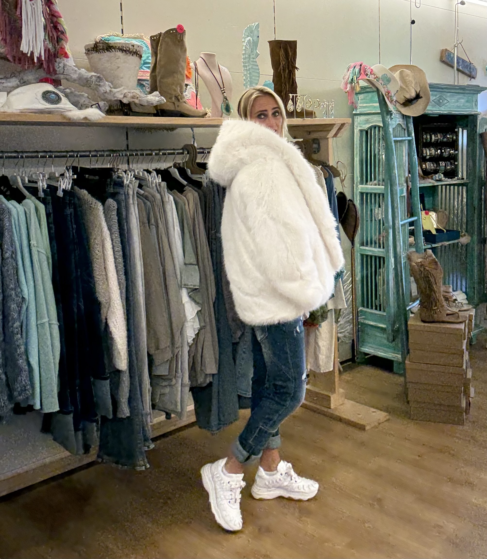 Bontjas Fake Fur Capuchon Wit