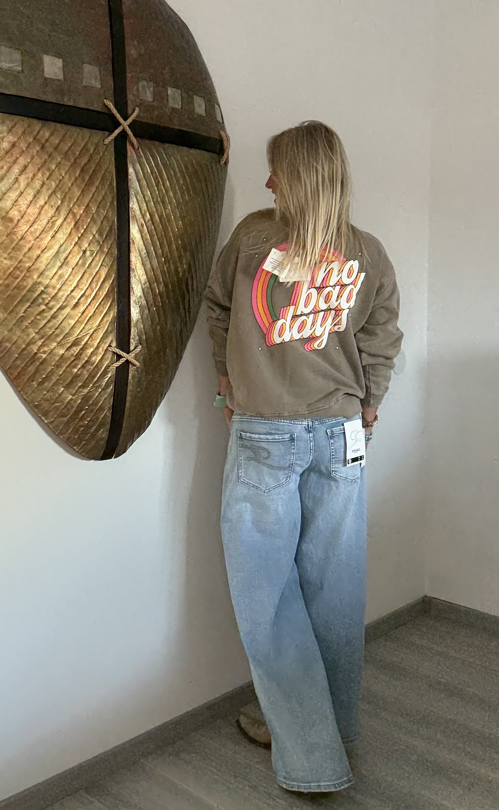 Trui No Bad Days Licht Bruin