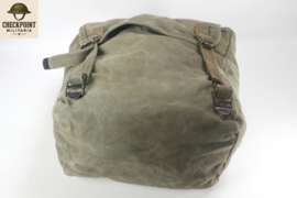 Sac à dos de combat américain M1956 « Butt Pack » (Guerre du Vietnam)