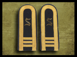 Offiziersschueler- Volksmarine - Pair Of Shoulder Boards