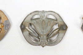 6 anciens emblèmes de béret hollandais œillets défectueux.