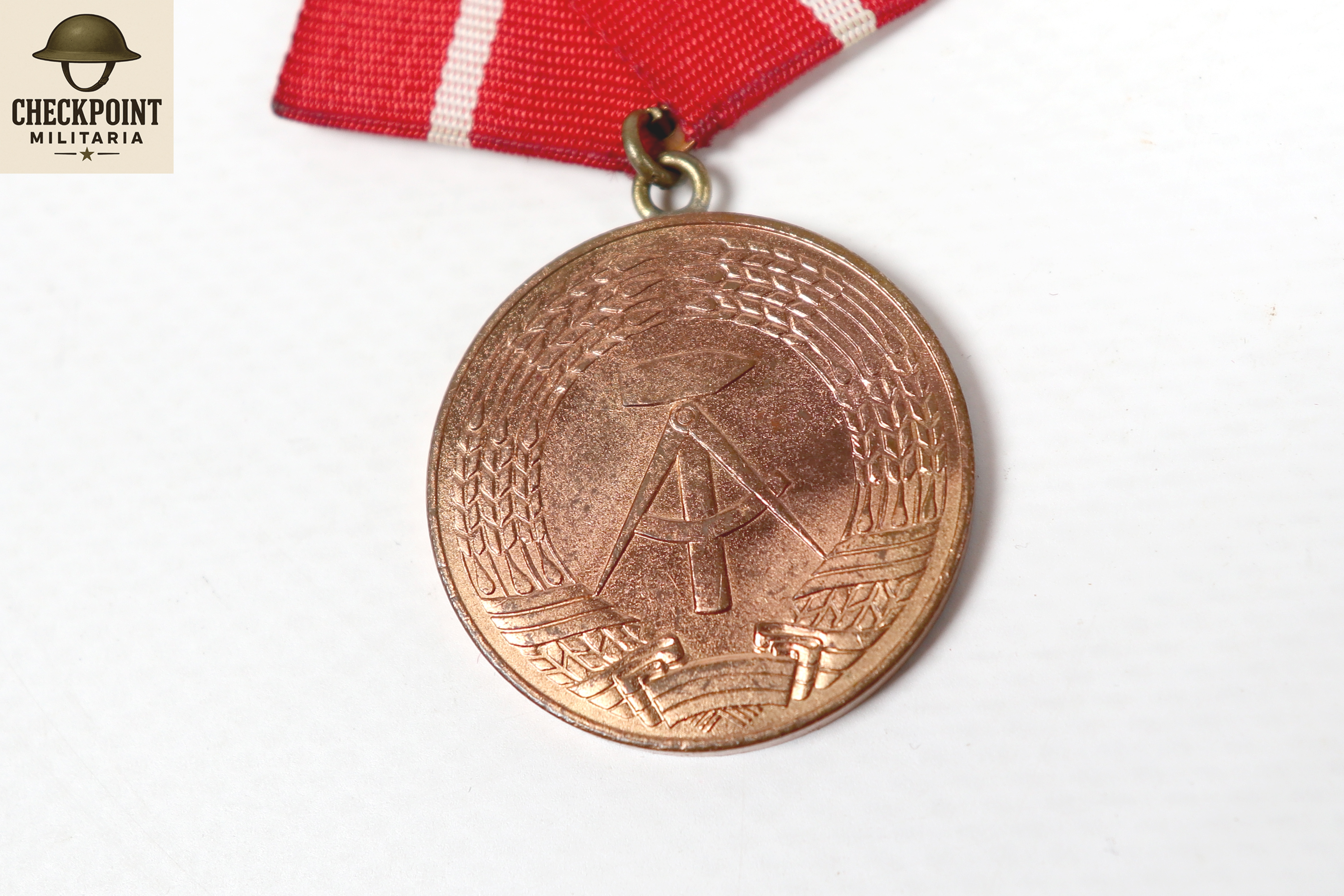 Médaille pour bons services dans les groupes de combat.