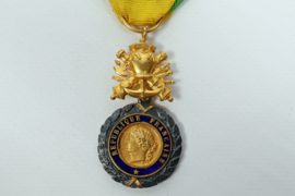 Le bijou de l'armée medaille