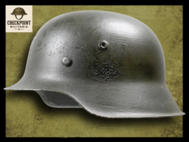 Casque en acier modèle 1942 (M42)