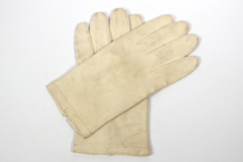 Chamois Leather Gloves 1936