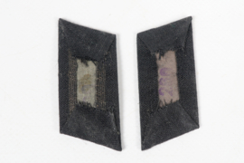 Pair of NVA Enlisted EM Conscript Collar Tabs