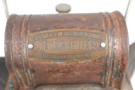 Lanterne ferroviaire allemande en carbure de tungstène datant de la Seconde Guerre mondiale.