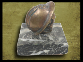 Bronzen Belgische Helm Desk Ornament