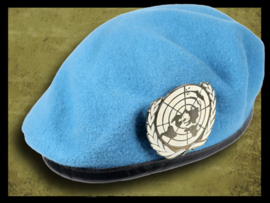 VN/UN. Beret