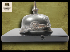 Duitse Verzilverde Pickelhaube