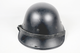 Dutch M38 Helmet