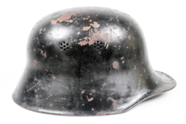 German / Austrian Duckbill M33 Police Helmet