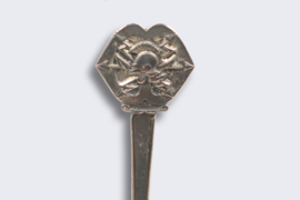 Cocktail Masher Lemon Dutch Regiment Signal Troops