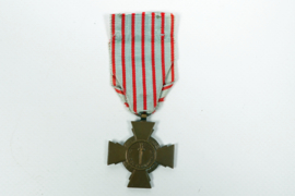 Combatant's Cross