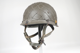 Belgian Issue M71 Paratrooper Helmet.