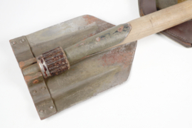 Dutch Folding Shovel