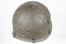 Belgian Issue M71 Paratrooper Helmet.