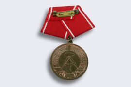 Medaille für ausgezeichnete Leistungen in den Kampfgruppen der DDR