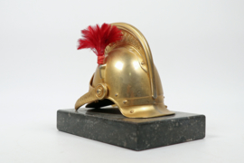 Franse Miniatuur Helm op Marmeren Voet