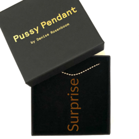 Pussy Pendant Brown