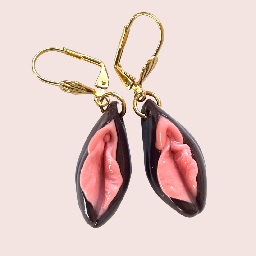 Pussy Earrings Brown Pink