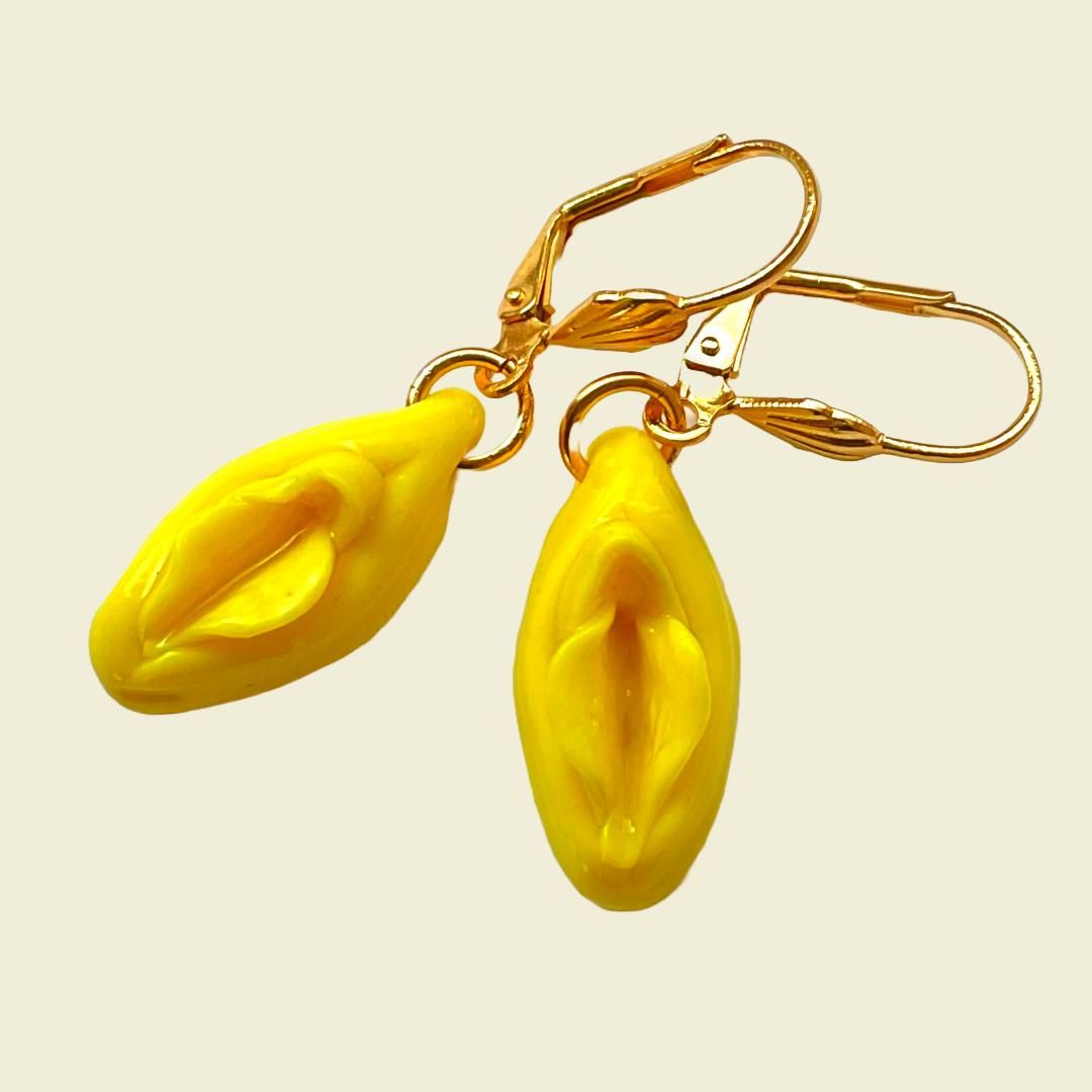 Pussy Earring Yellow