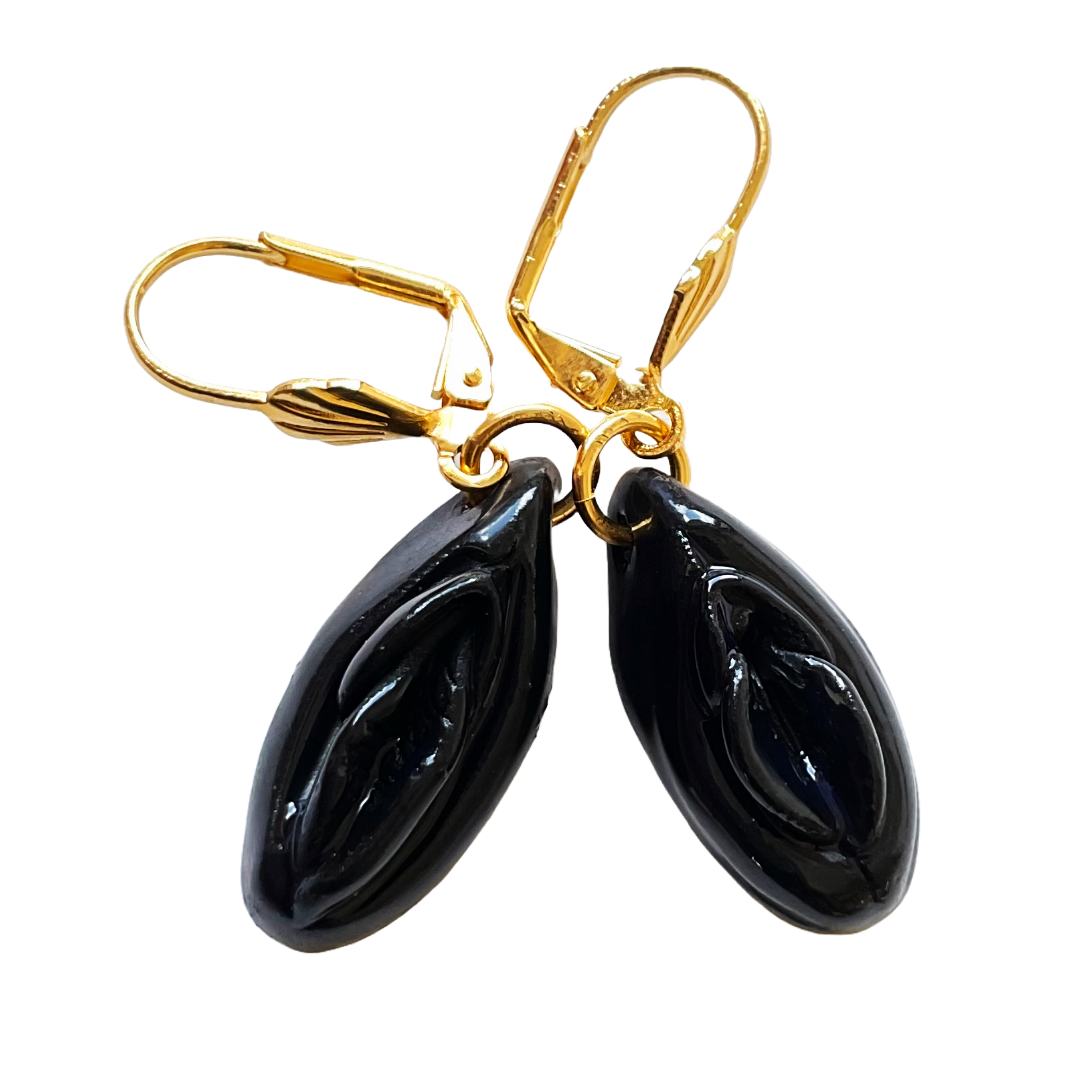 Pussy Earrings Black