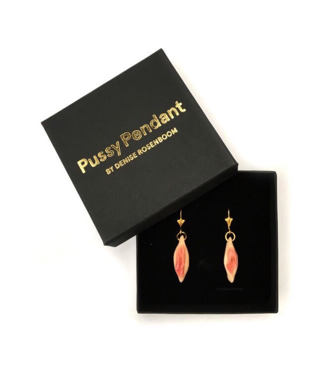 Pussy Earrings Pink