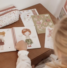 Dress Me Up - Boek Rosa & Friends - Fairy Garden