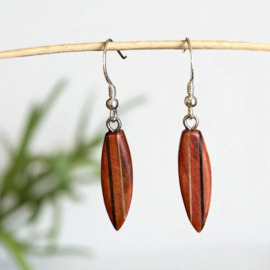HOUTEN OORBELLEN PINK IVORY