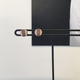 HOUTEN OORKNOPJES ROND MET STERLING ZILVER