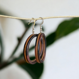 HOUTEN OORBELLEN ROND GROOT ZILVER