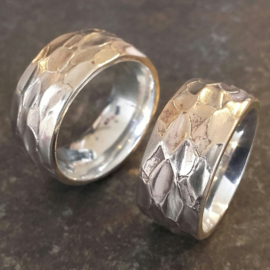 Brede bronzen ringen met zilveren binnenring